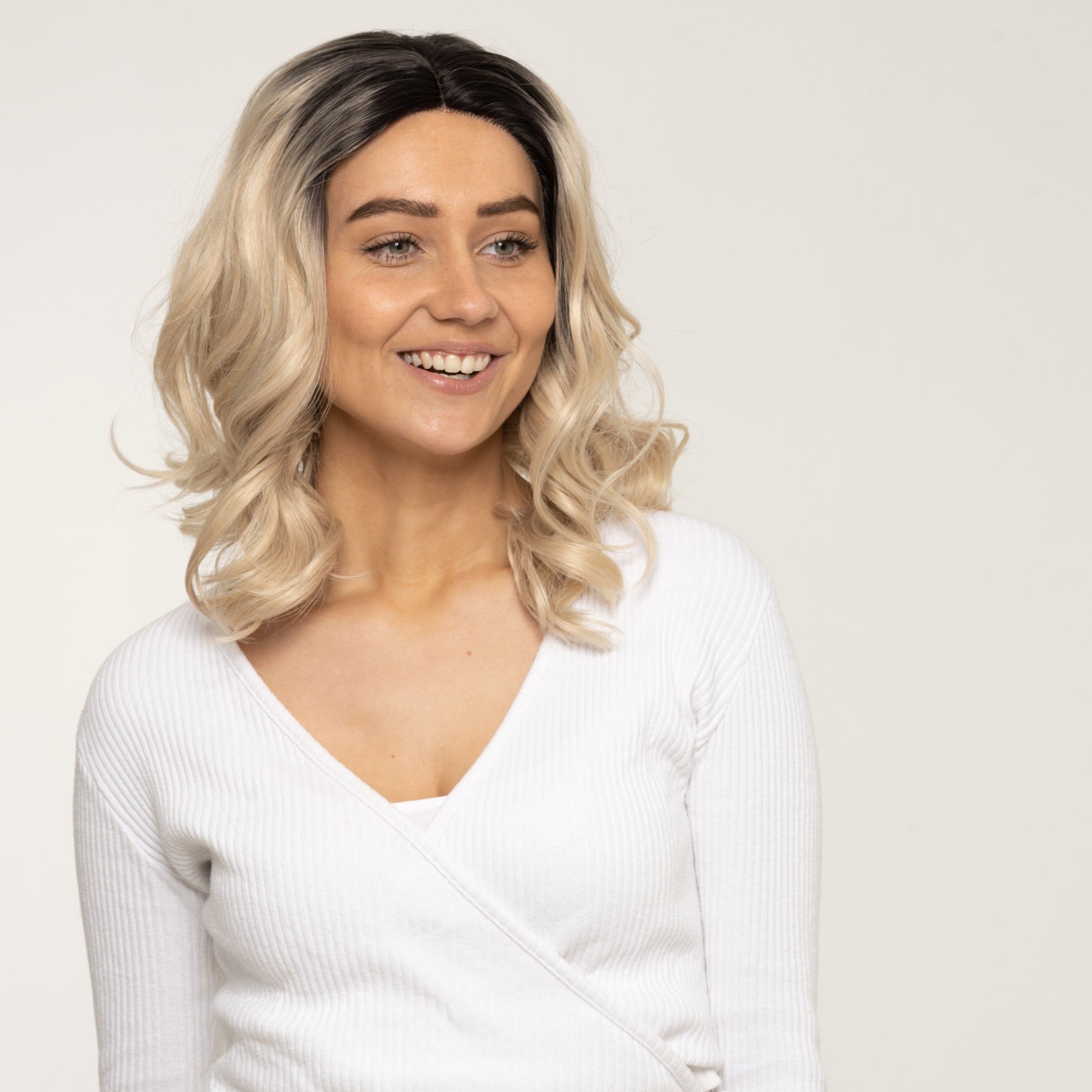 Ellie - Perücke - Kunsthaar - 35 cm